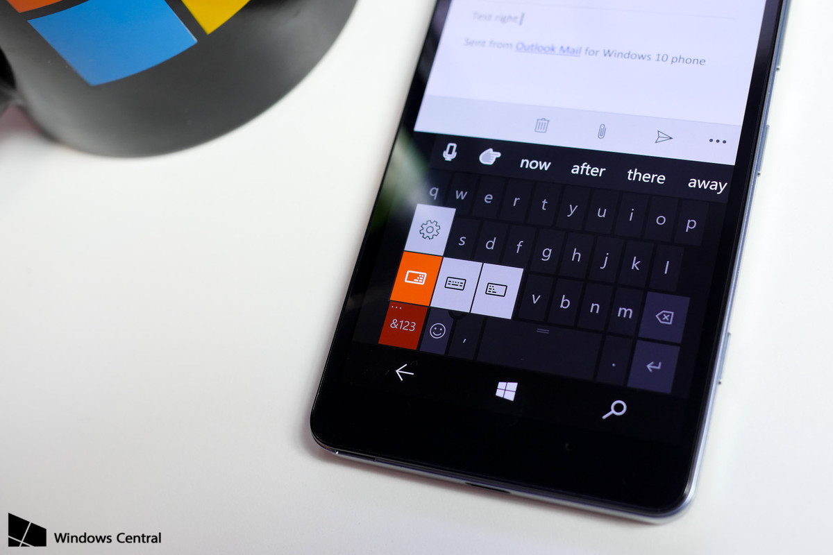 lumia-950-keyboard-4